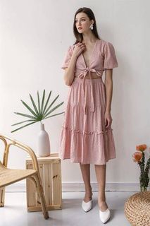 (Category: ) located in . Submitted by lois.clothes (Listing ID 1096303156, Image 1). Description: .