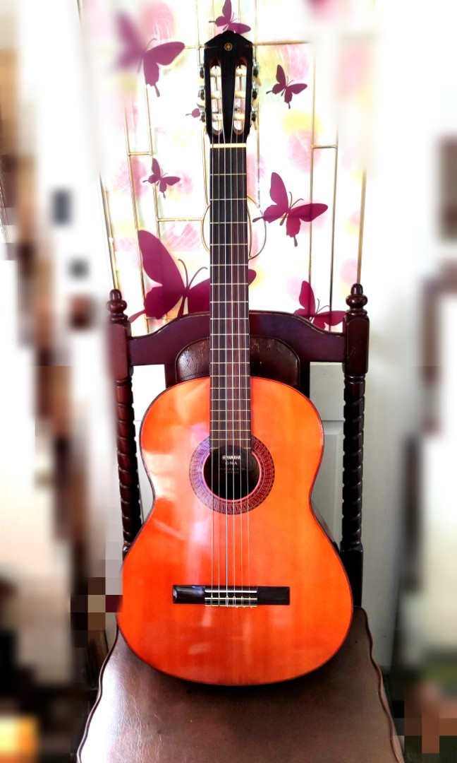 Yamaha Classical Guitar made in Japan, Hobbies & Toys, Music & Media, Musical Instruments on