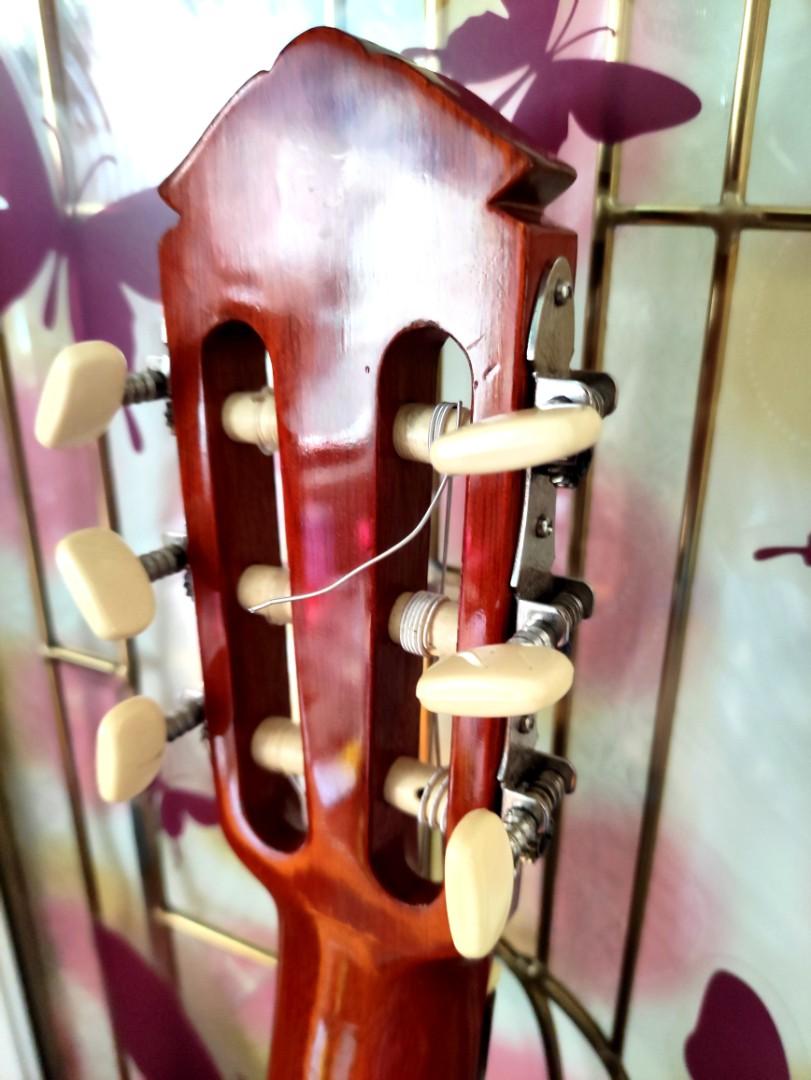 Yamaha Classical Guitar made in Japan, Hobbies & Toys, Music & Media, Musical Instruments on