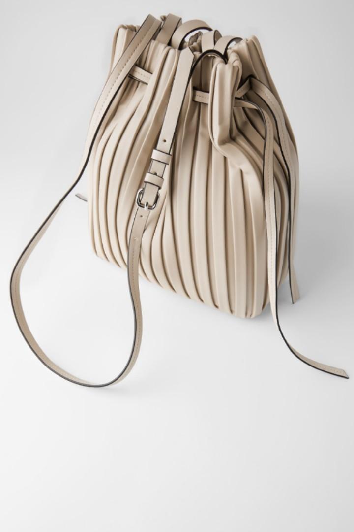 Zara mini pleated bucket bag discount