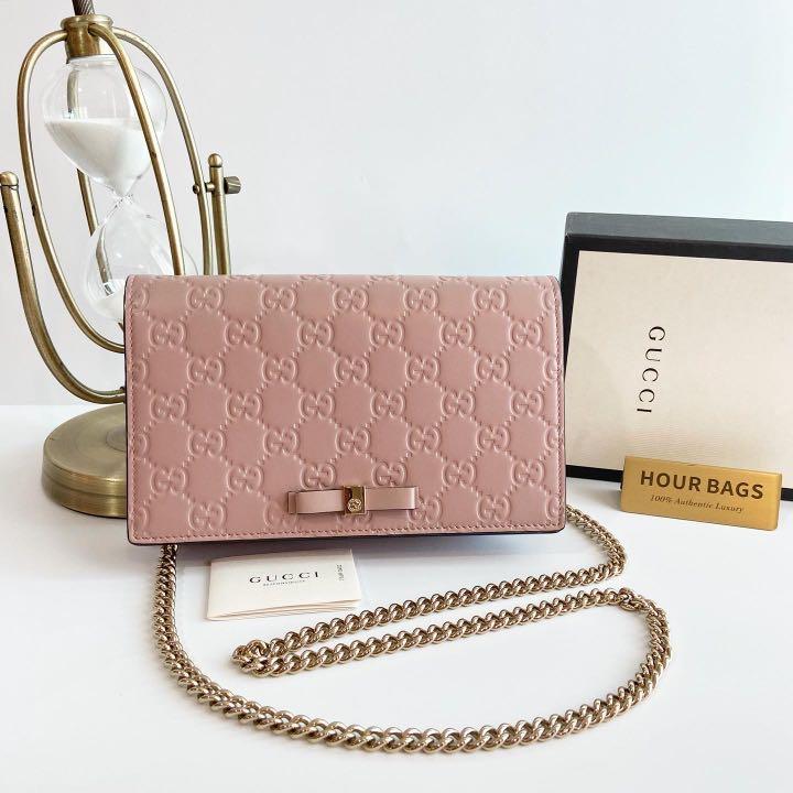 𝑺𝑶𝑳𝑫 𝑶𝑼𝑻💯% Authentic Gucci Pink Guccissima Leather Signature Mini  Wallet on Chain Bag