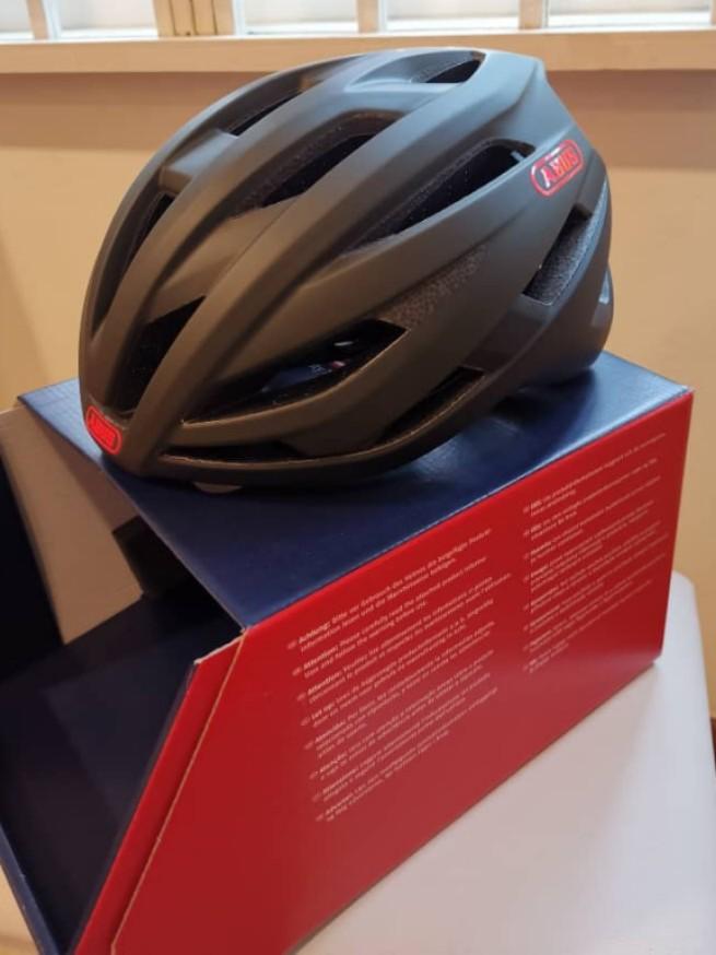 NEW ABUS StormChaser helmet Sports Equipment Bicycles Parts