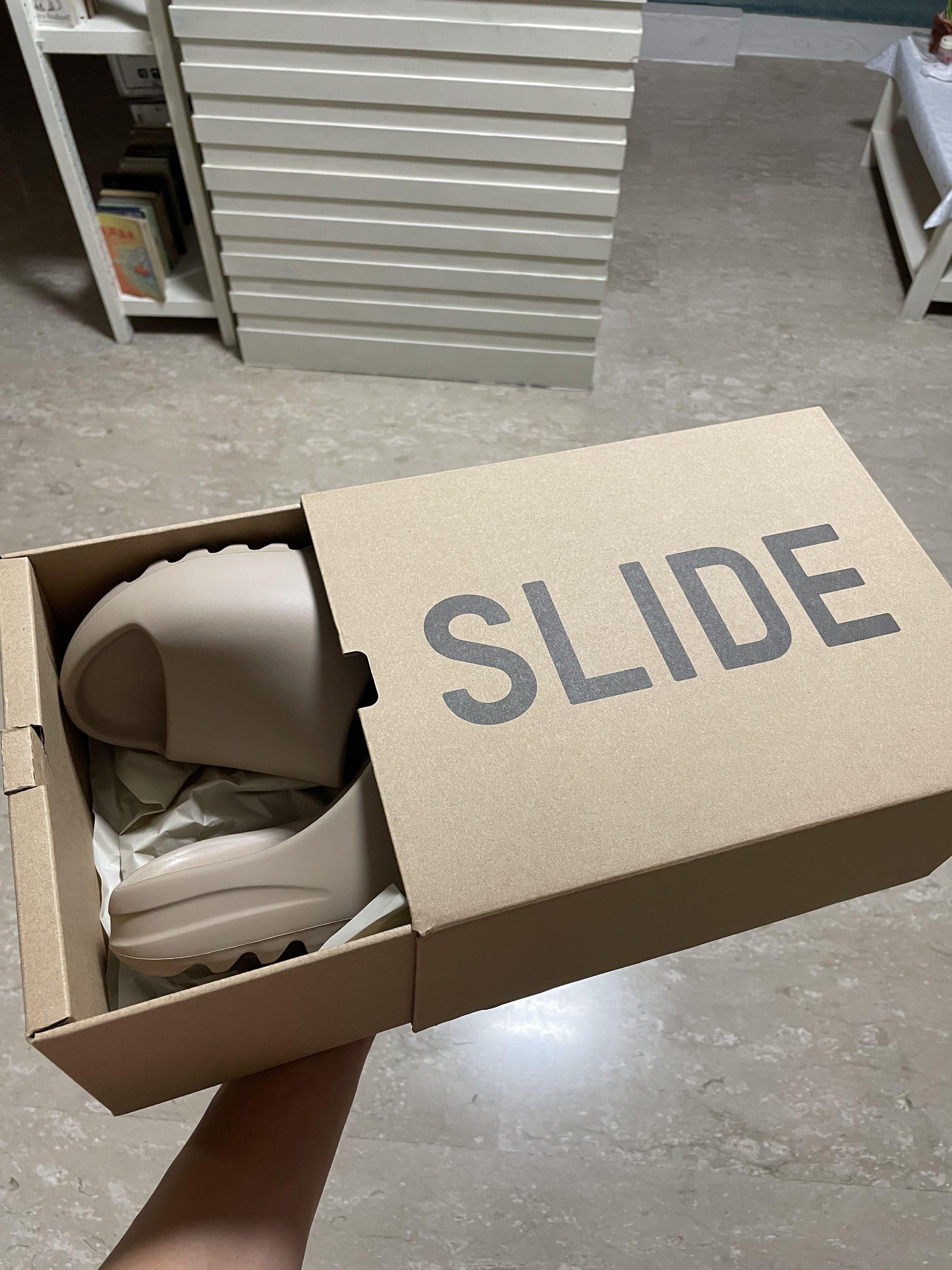 Original legit Adidas yeezy slide us9 PURE color , Men's Fashion, Footwear,  Flipflops and Slides on Carousell