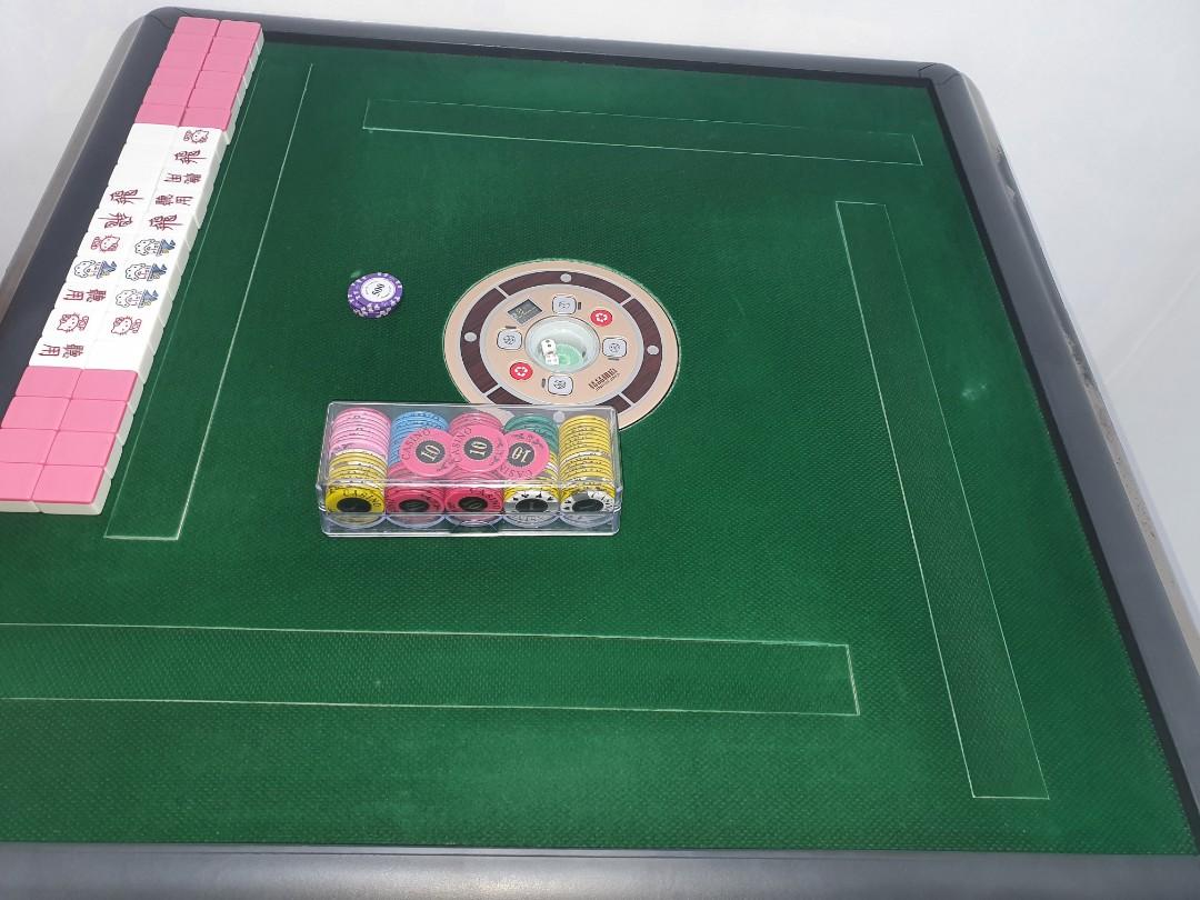 Automatic mj table (Category: Tables & Sets) located in Singapore. Submitted by janetlu (Listing ID 1096673277, Image 1). Description: selling away for upgrading, mat just change 3 mths ago..