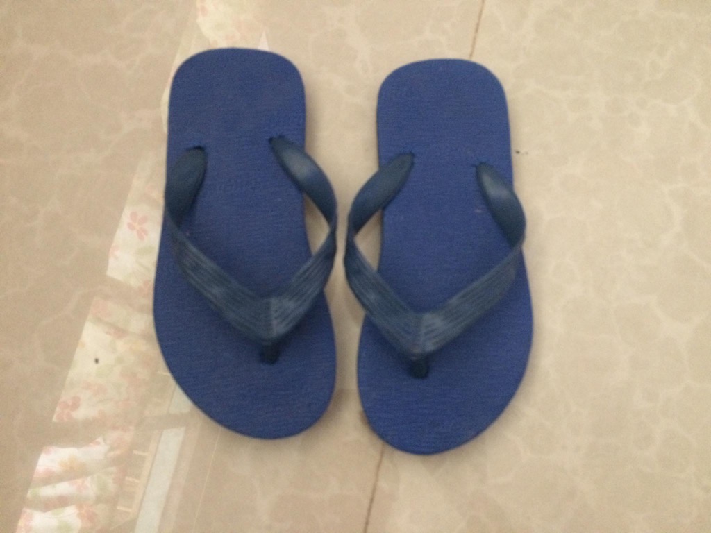 Beachwalk store slippers size