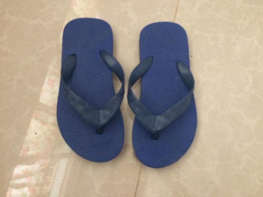 Size 8 deals in slippers