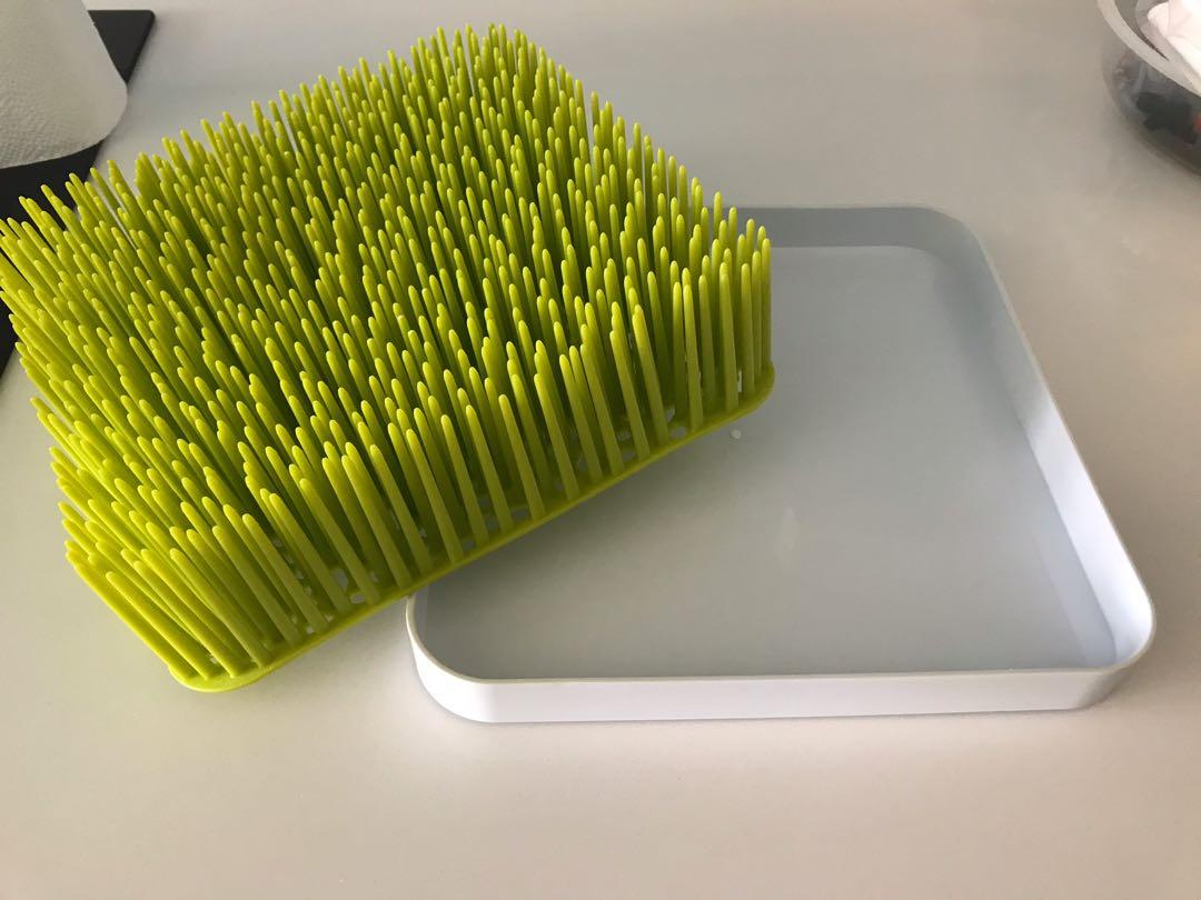 Boon Grass Countertop Drying Rack for baby bottles, pacifiers, and