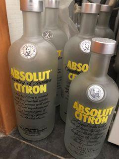 Empty ABSOLUT CITRÖN, LEVEL 1L/750ml/700ml & HWAYO Soju bottles for collectors