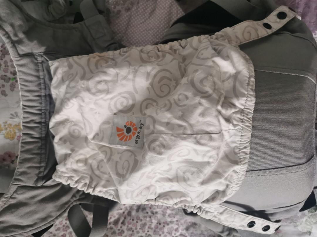 Ergobaby Hip seat baby carrier in 6 position Babies Kids Going