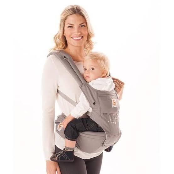 Hip seat carrier sales ergobaby