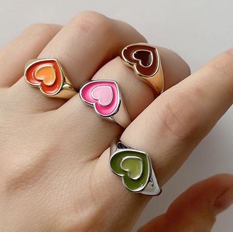 Espresso heart outlet ring