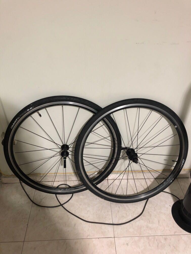 Giant SR3 wheels
