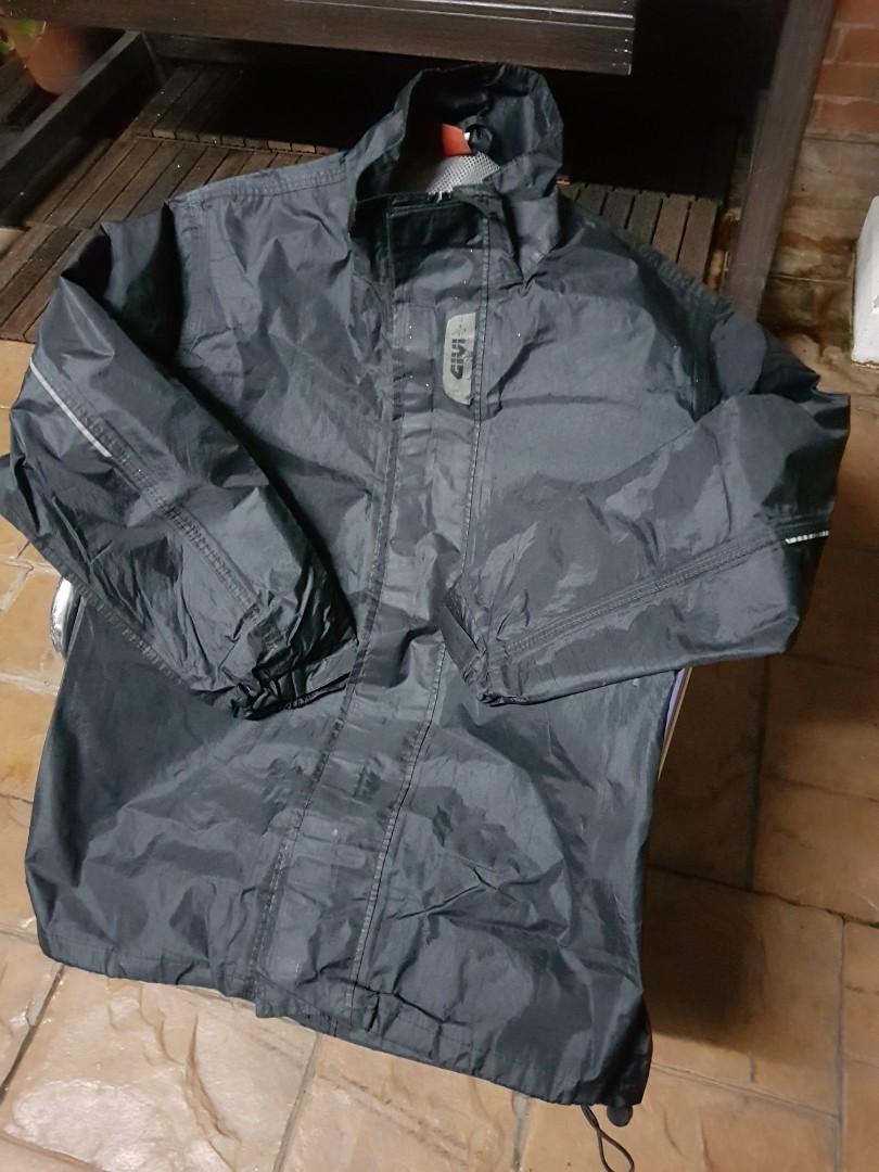 Givi raincoat discount size