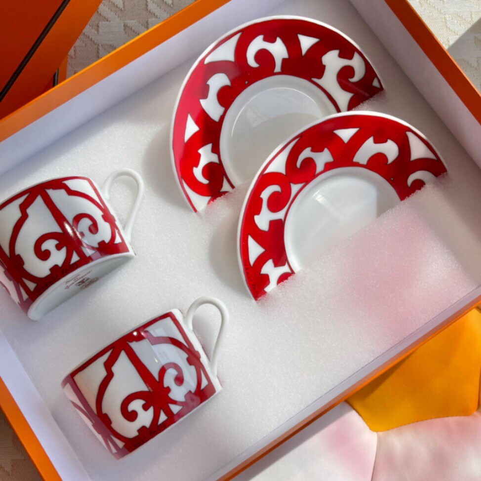 Hermes Tea Set, 傢俬＆家居, 廚具和餐具, 茶具配件 Carousell