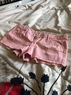 Hot pants pink