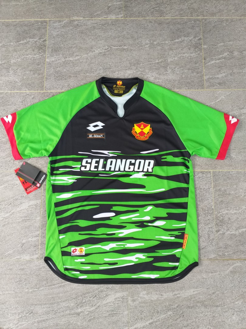 Jersi Selangor Keeper 2018 Jersey Men S Fashion Bottoms Shorts On Carousell