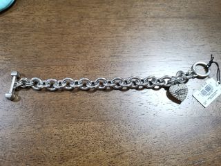 (Category: ) located in . Submitted by eluxstore (Listing ID 1096584783, Image 1). Description: .