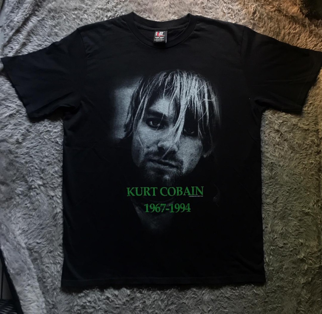 KURT COBAIN, Fesyen Pria, Pakaian 