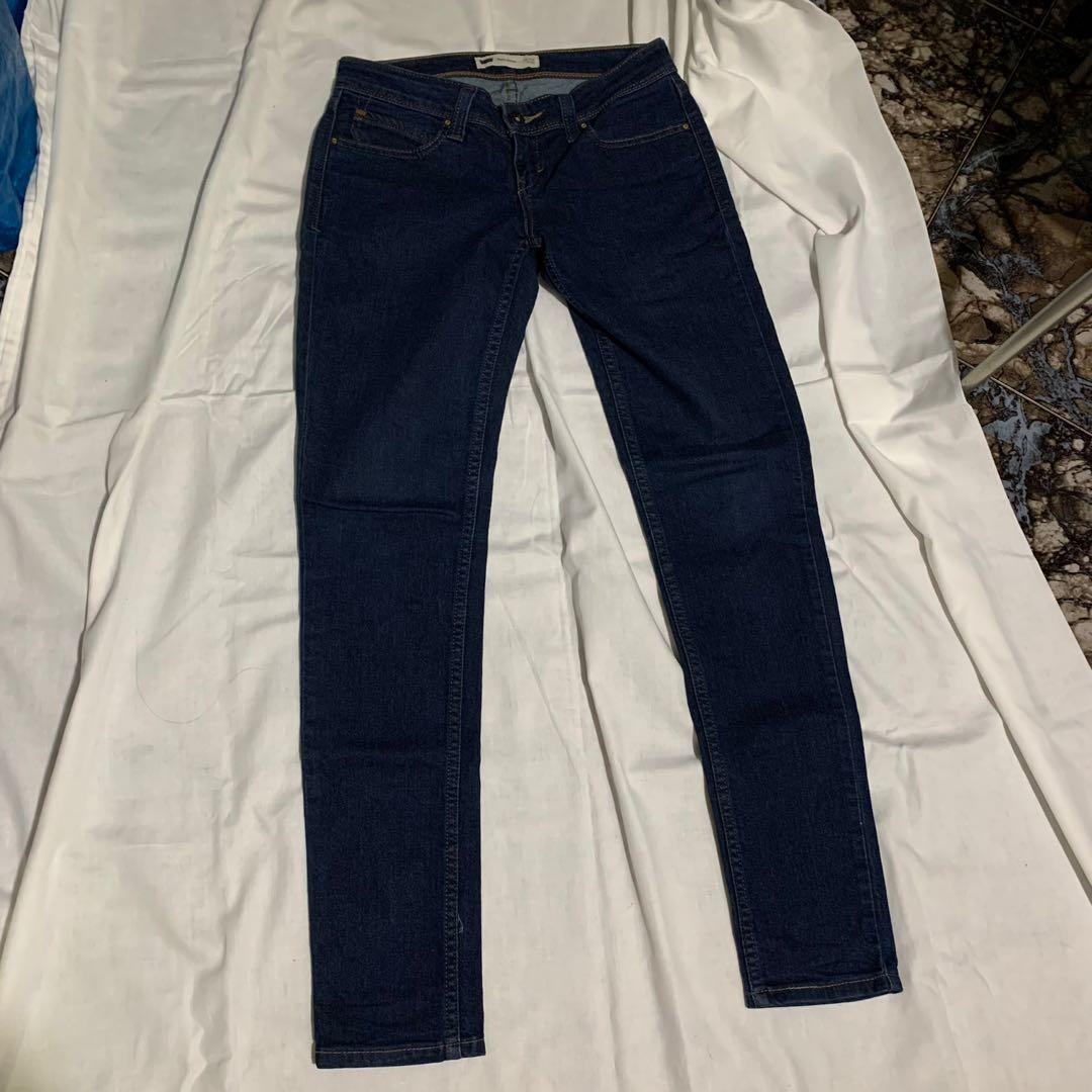Levi's Demi Curve Low Rise Skinny Jeans, Women's Fashion, Bottoms, Jeans &  Leggings on Carousell