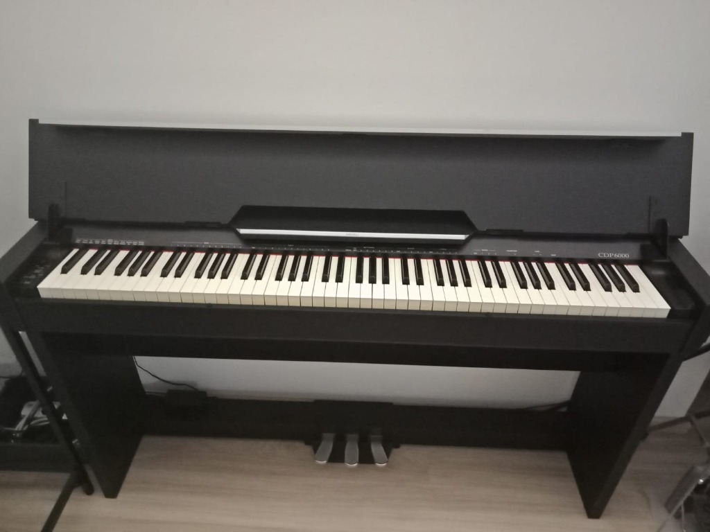 Piano top under 6000