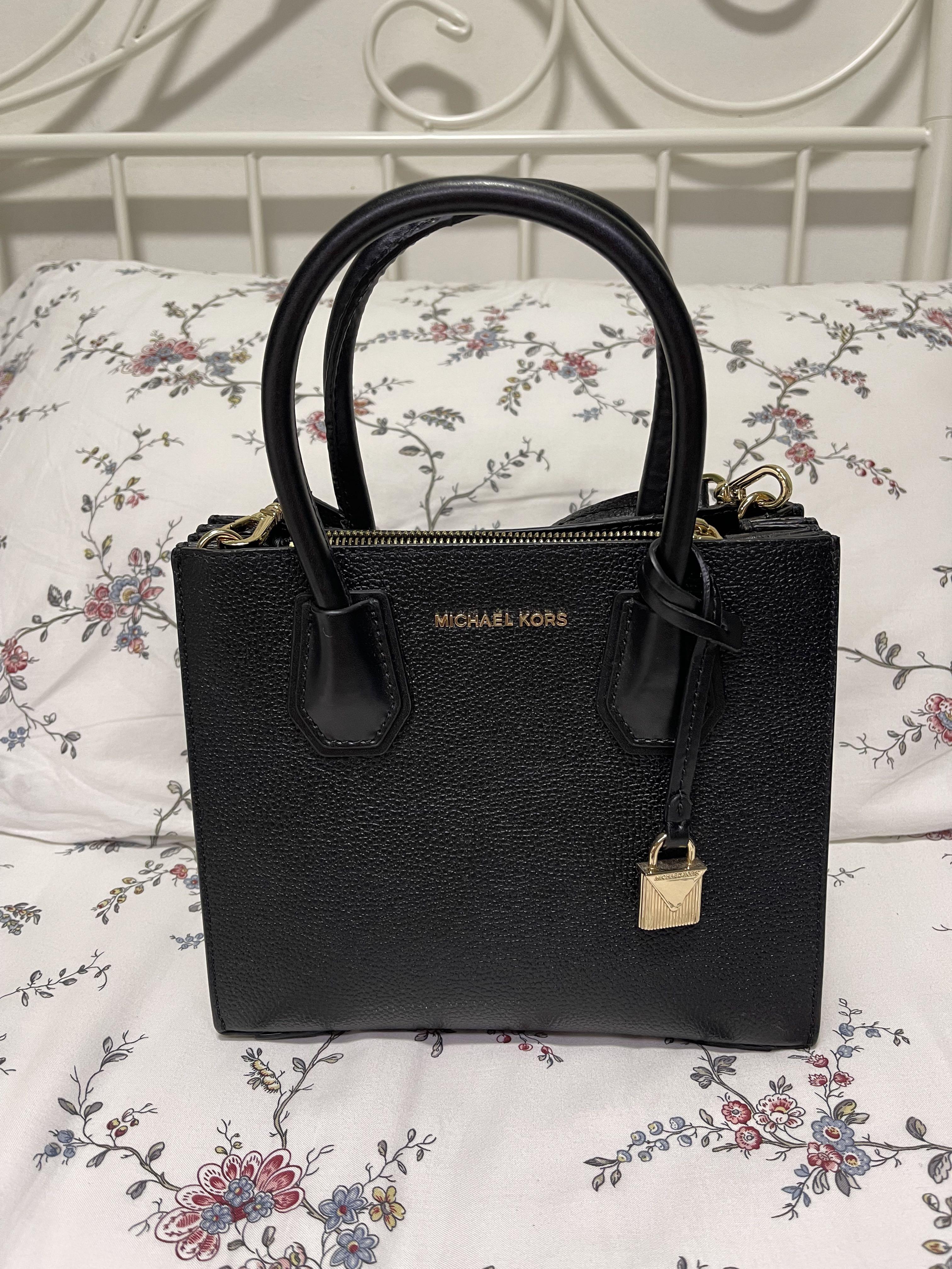 Michael Kors With Small Lock Casual OL Sling Bag (Authentic) ✨, Women's  Fashion, Bags & Wallets, Cross-body Bags on Carousell