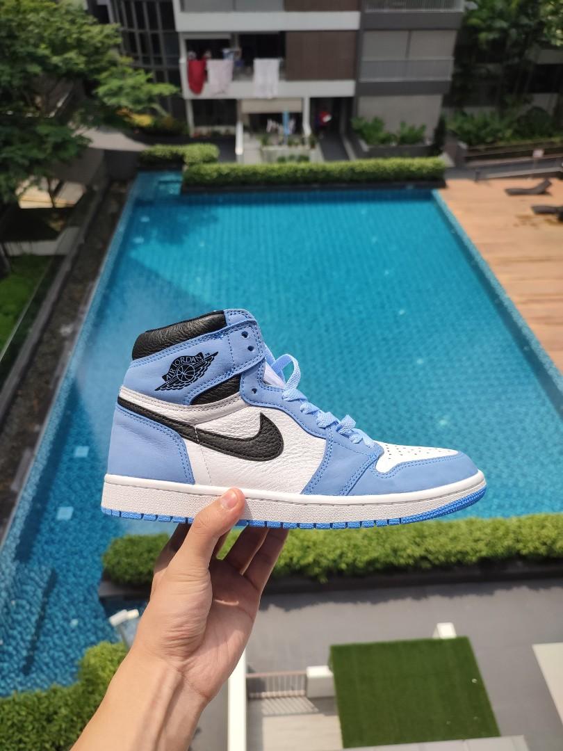 Nike Air Jordan 1 university blue