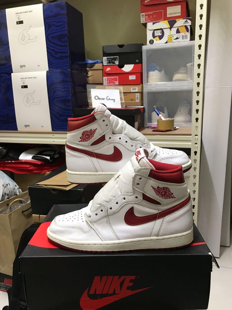 varsity red aj1