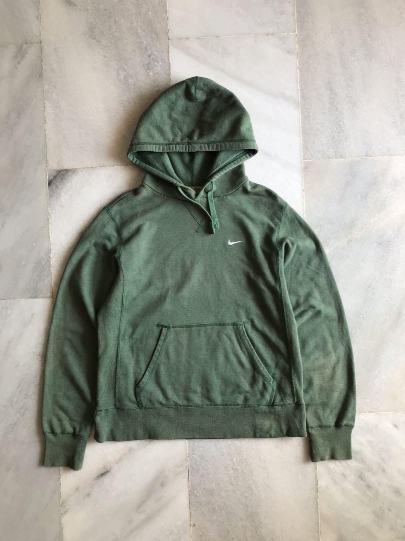 nike mini center swoosh hoodie