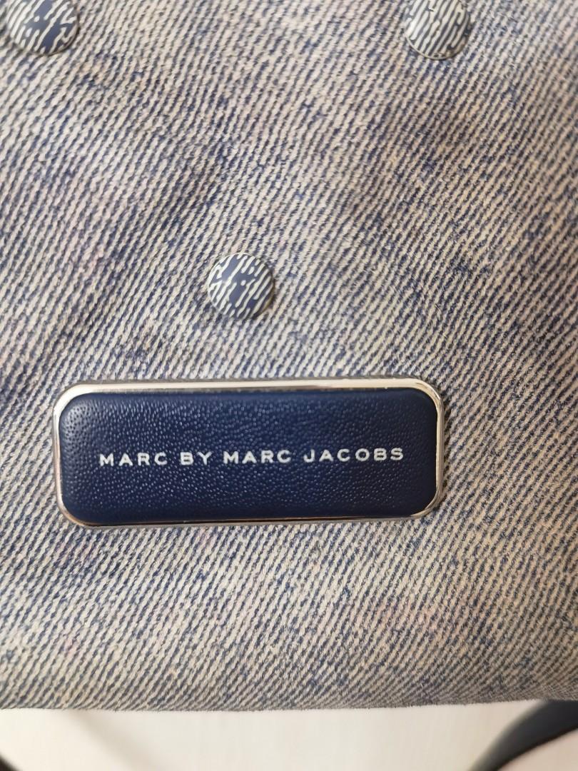Original Marc Jacob denim (Category: Luxury Bags & Wallets) located in Manila. Submitted by poyeesy (Listing ID 1096495055, Image 3). Description: original marc jacob sling bag. very new..