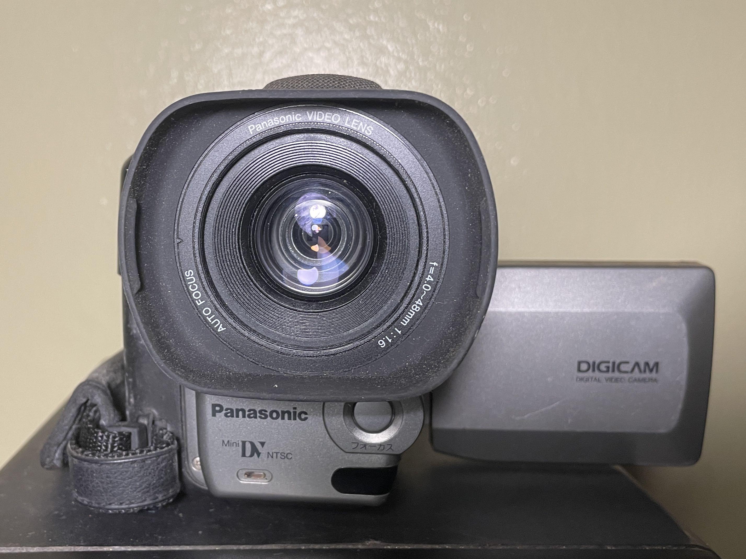 polaroid 20 mp dual screen waterproof camera