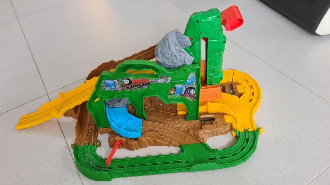 Thomas and friends Pack N Play Jungle quest, Hobbies & Toys, Toys