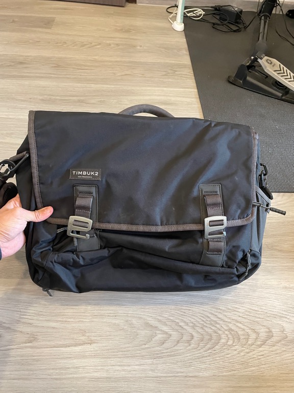 Command 2025 messenger bag
