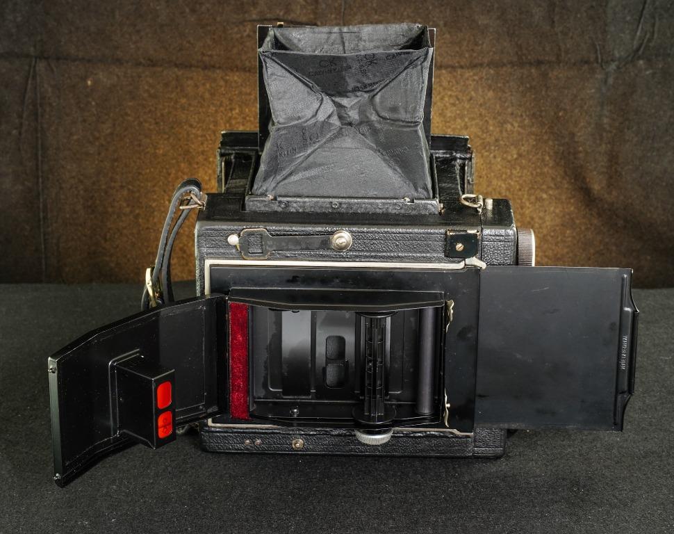 Vintage 1929 Zeiss Ikon Miroflex B Camera 9 x 12 cm with a Carl Zeiss