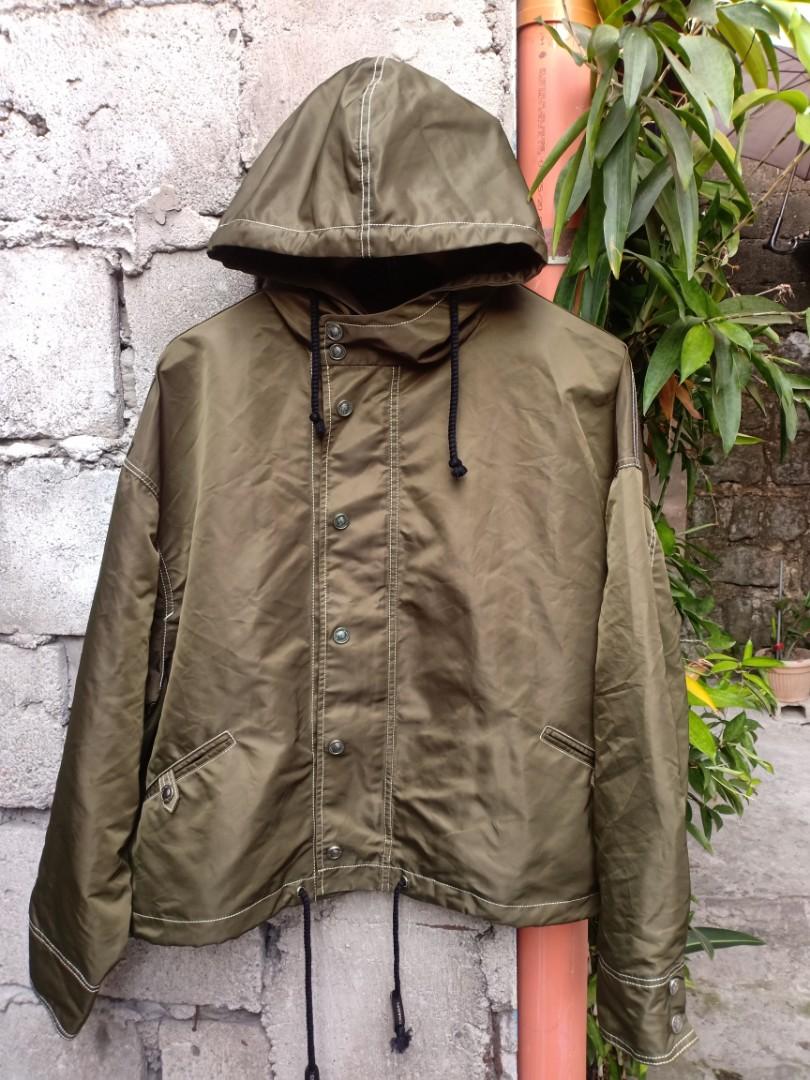 vintage chanel army green cropped jacket, Women's Fashion, Coats, Jackets  and Outerwear on Carousell