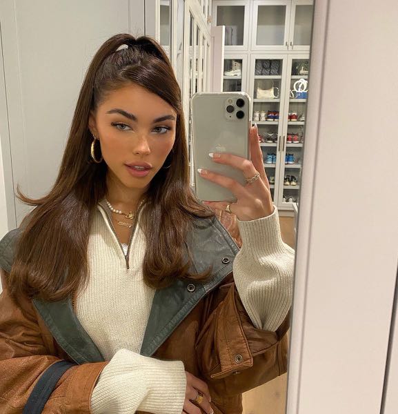 Madison beer vivienne westwood pearl deals necklace