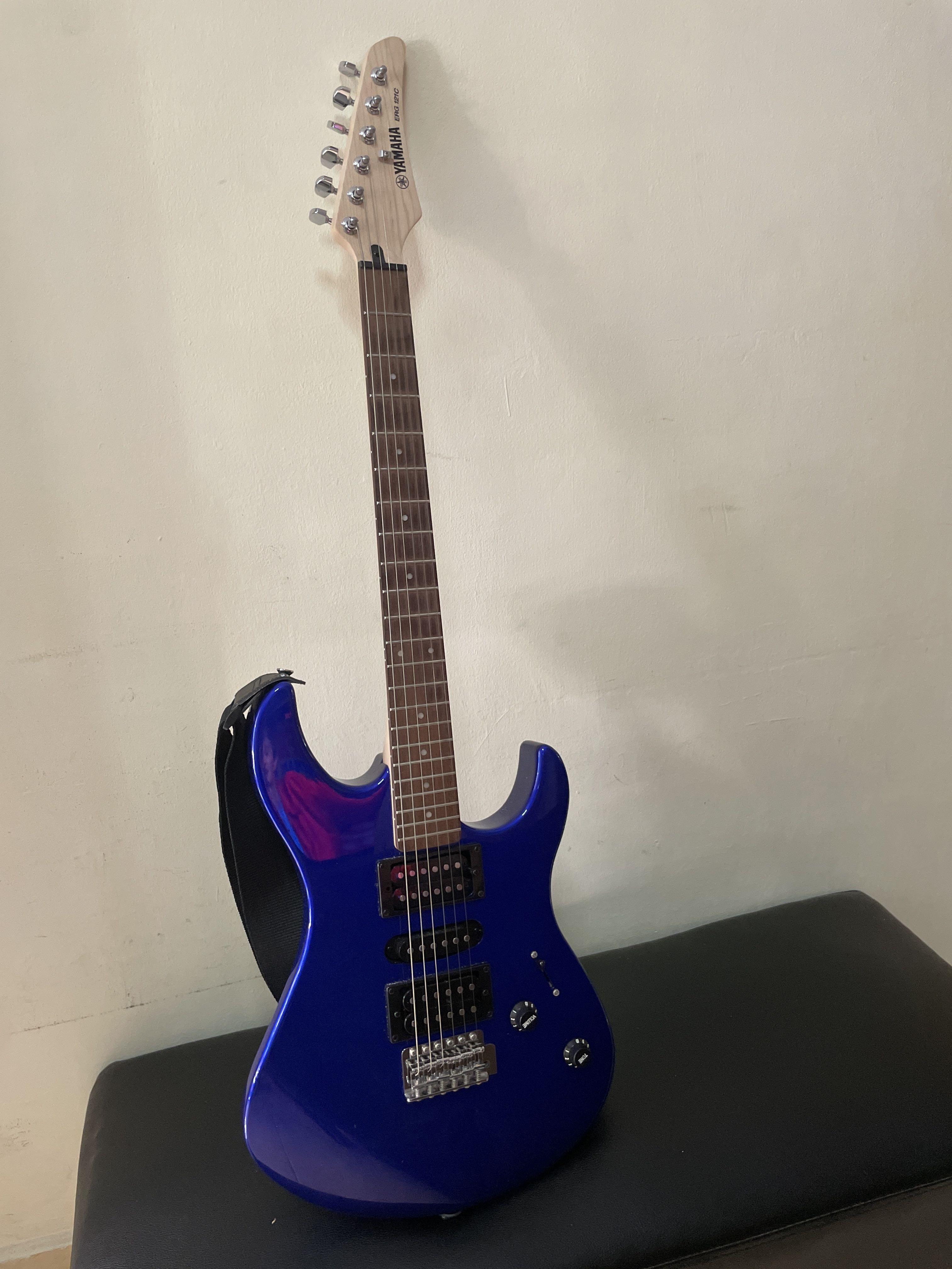 Yamaha ERG121 Electric Guitar, Hobbies & Toys, Music & Media, Musical ...
