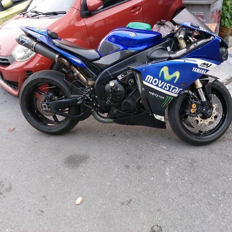 Yamaha r1 second hotsell hand