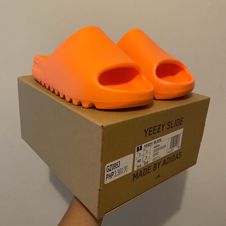 Yeezy Slide “Enflame Orange”, Men's Fashion, Footwear, Slippers