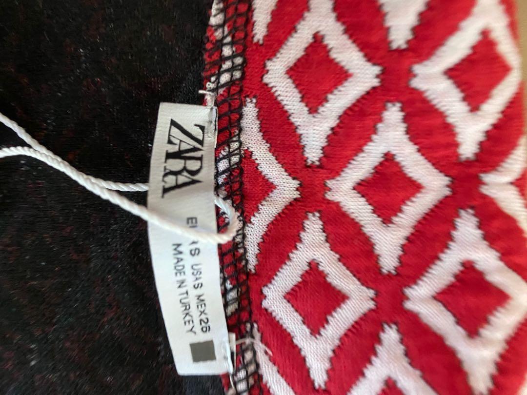 Zara jacquard dress (Category: Dresses) located in Cebu City. Submitted by sararanile (Listing ID 1095099138, Image 2). Description: Available LARGE AND SMALL.