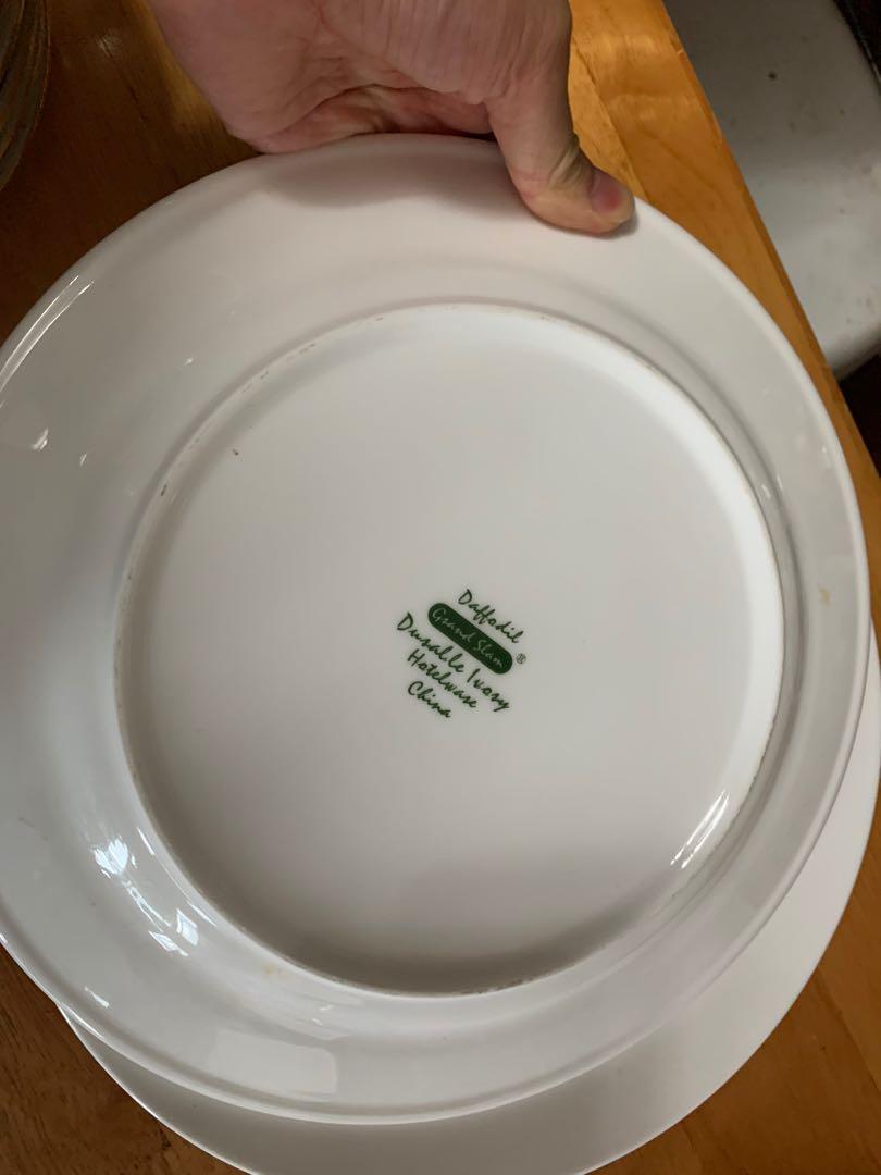 碟 （分類：餐具和餐具）位於 Hong Kong。 由 karman18 提交（商品編號 1096741773，圖片 3）。簡介： 全新 $20@。