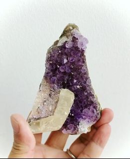 (Category: ) located in . Submitted by pie.gems (Listing ID 1096790651, Image 1). Description: .
