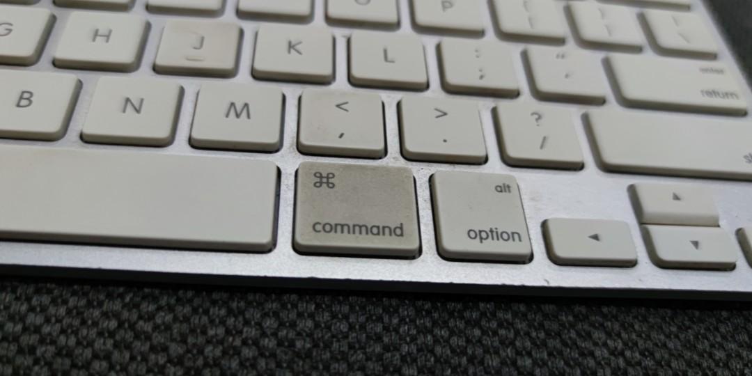 Apple wireless keyboard, Computers & Tech, Parts & Accessories