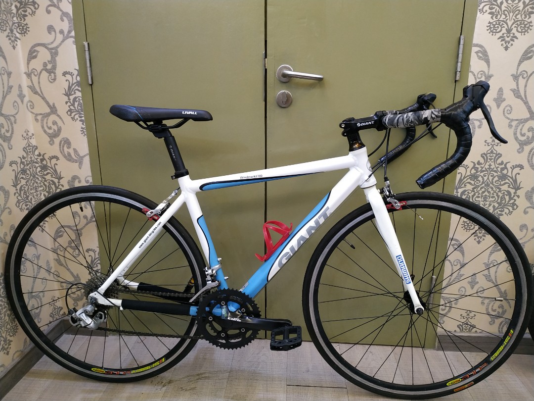 Basikal road bike Giant, Sports 