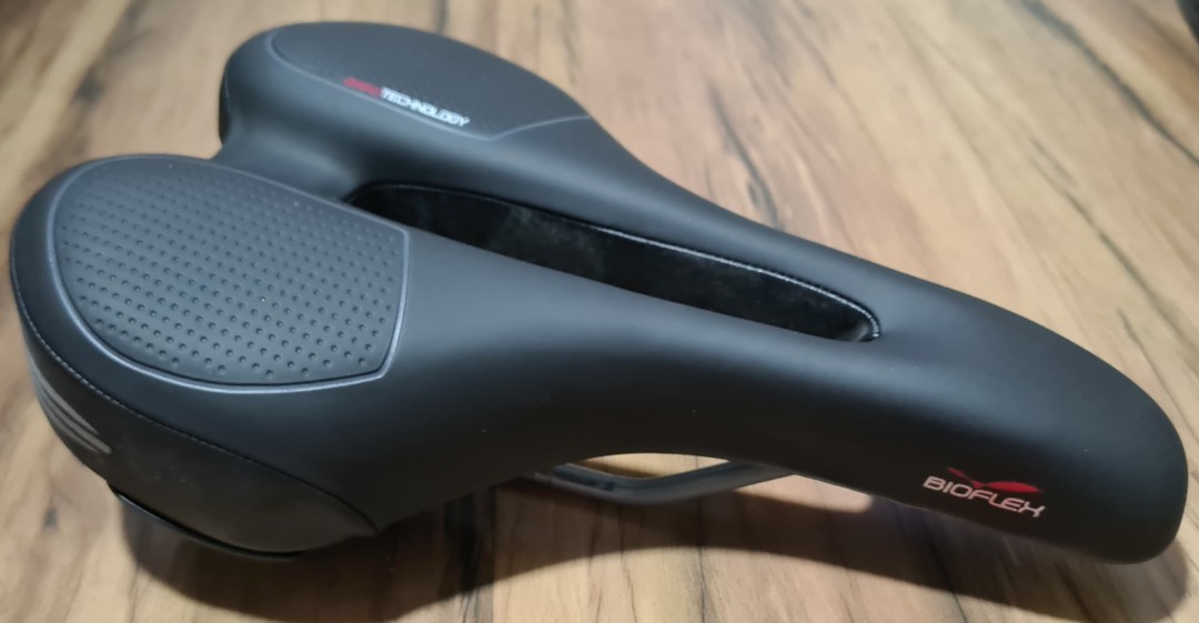 Bioflex OnGel Ozone Men s Saddle Sports Equipment Bicycles