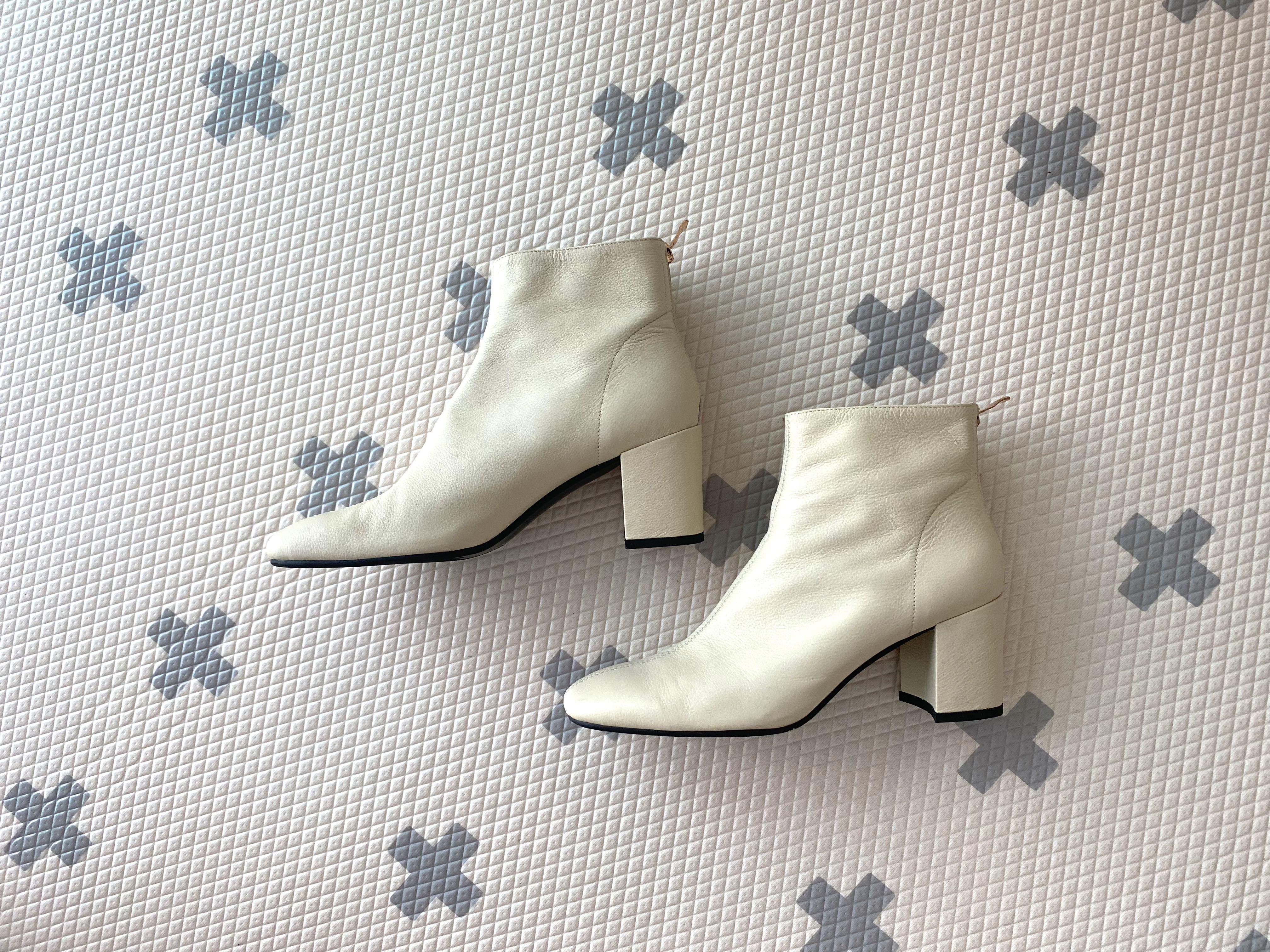 White shoe on sale boots uk