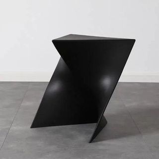 (Category: ) located in . Submitted by classicfurnituresingapore (Listing ID 1096734466, Image 1). Description: .