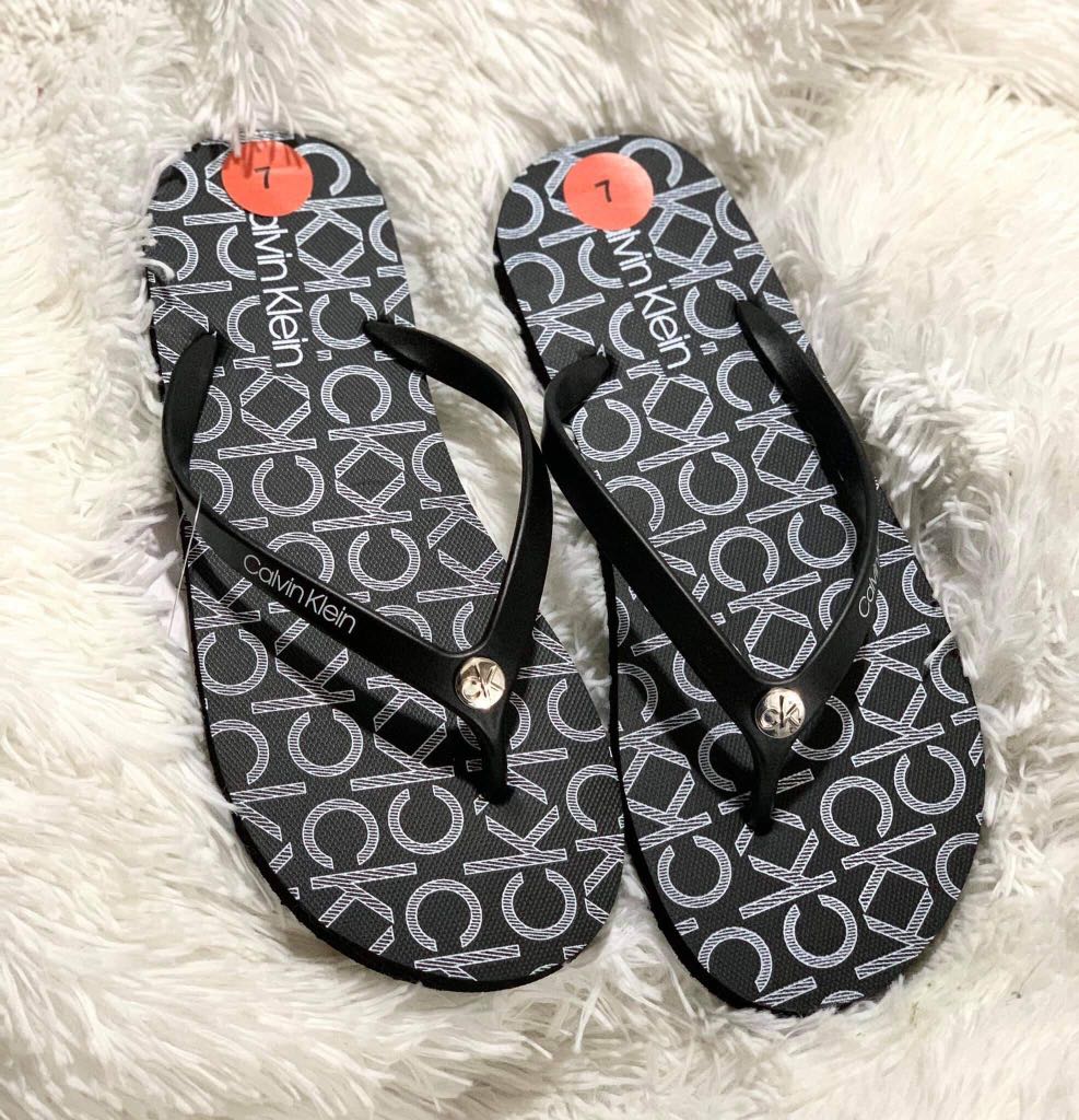 Calvin Klein Slippers Size 7, Women's Fashion, Footwear, Slippers and  slides on Carousell