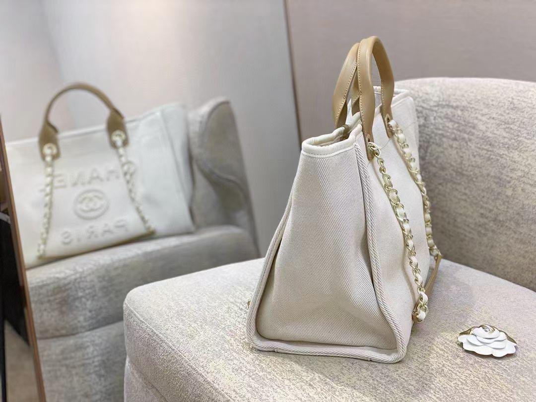 Chanel Deauville review: tote with pearl logo - Happy High Life