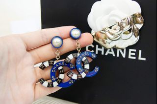(Category: ) located in . Submitted by shopcheapstuff (Listing ID 1096739586, Image 1). Description: .