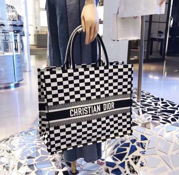 LUXURIOUS LOOK FOR LESS ✨| Gorgeous Dior Inspired Houndstooth Bag 🖤👜🤍 -  YouTube